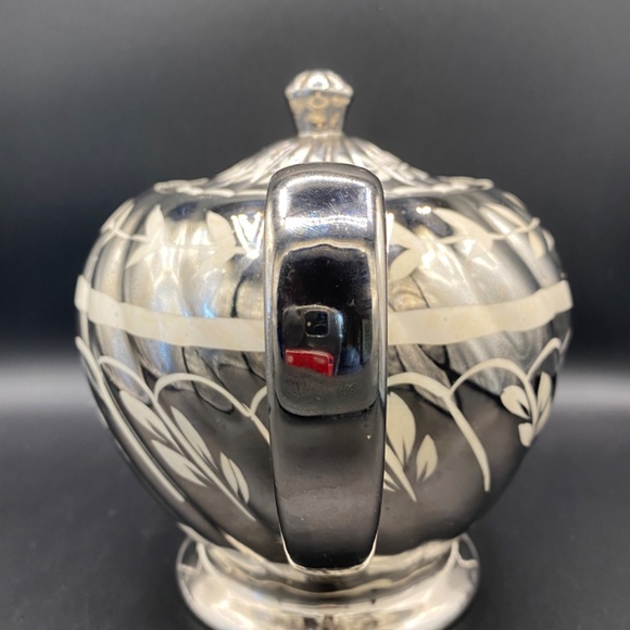 Sadler Tea Pot #1601 B silver swirl with white leaves VTG 1940's UK - Picture 2 of 8